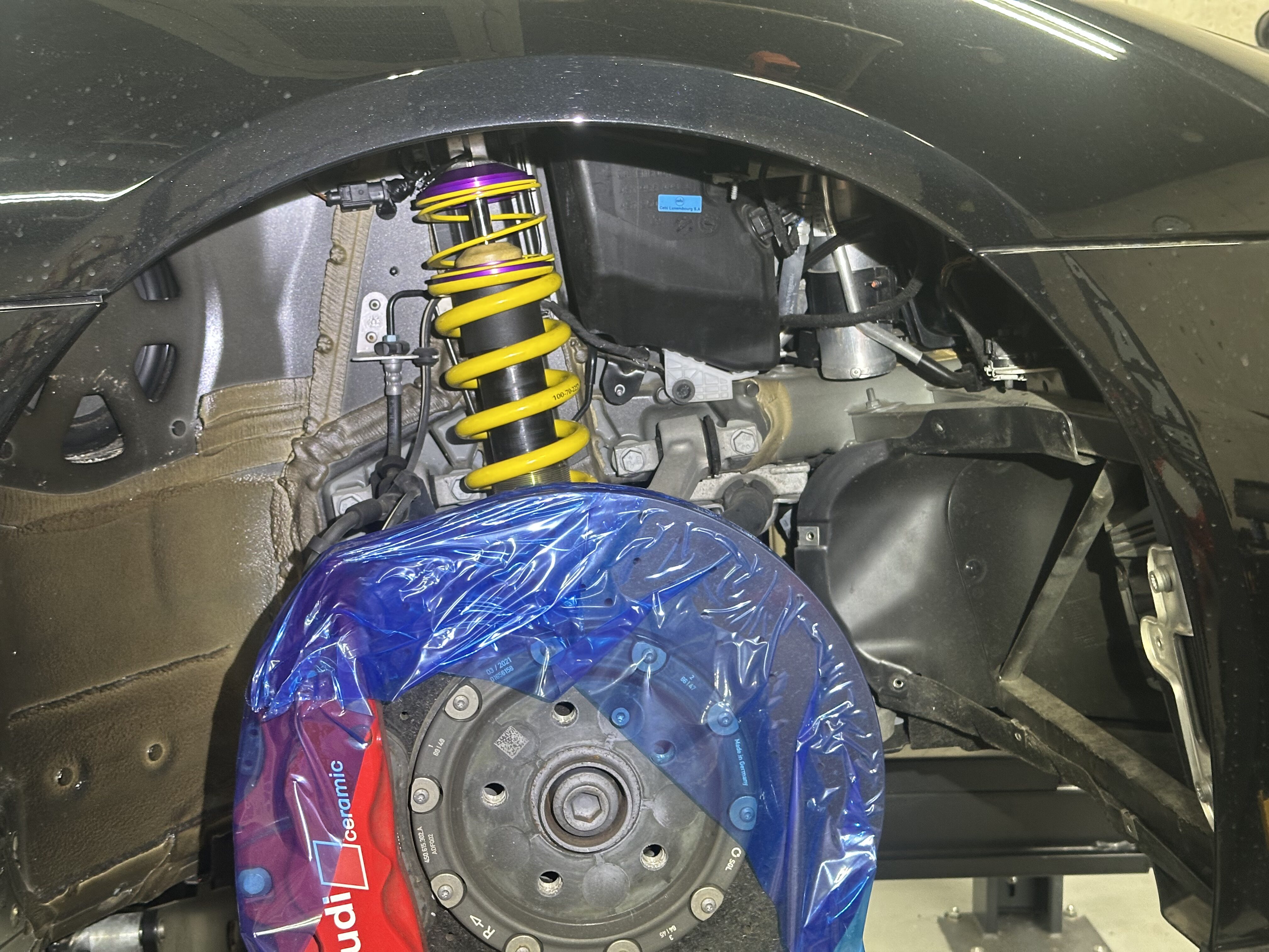 北海道・札幌・石狩での輸入車足回りカスタム・サスペンション作業イメージ